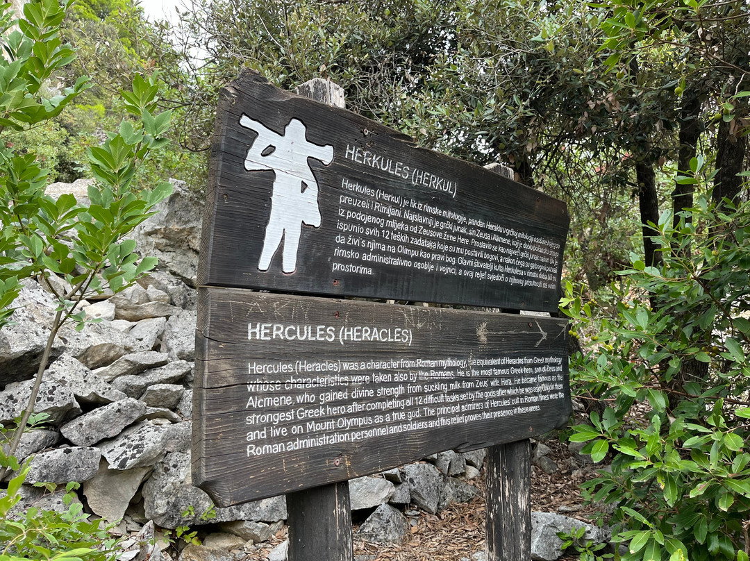 Splitska - Herkul - Central Dalmatia Croatia - Theme Trails景点图片