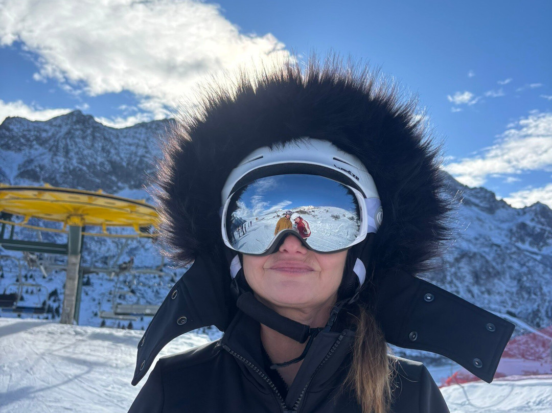 Scuola Italiana di Sci e snowboard Tonale Presena景点图片