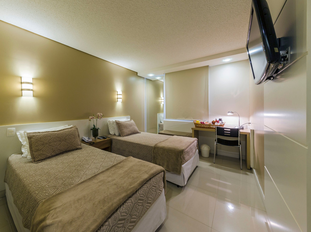 Hotel Thomasi Maringá Express主图