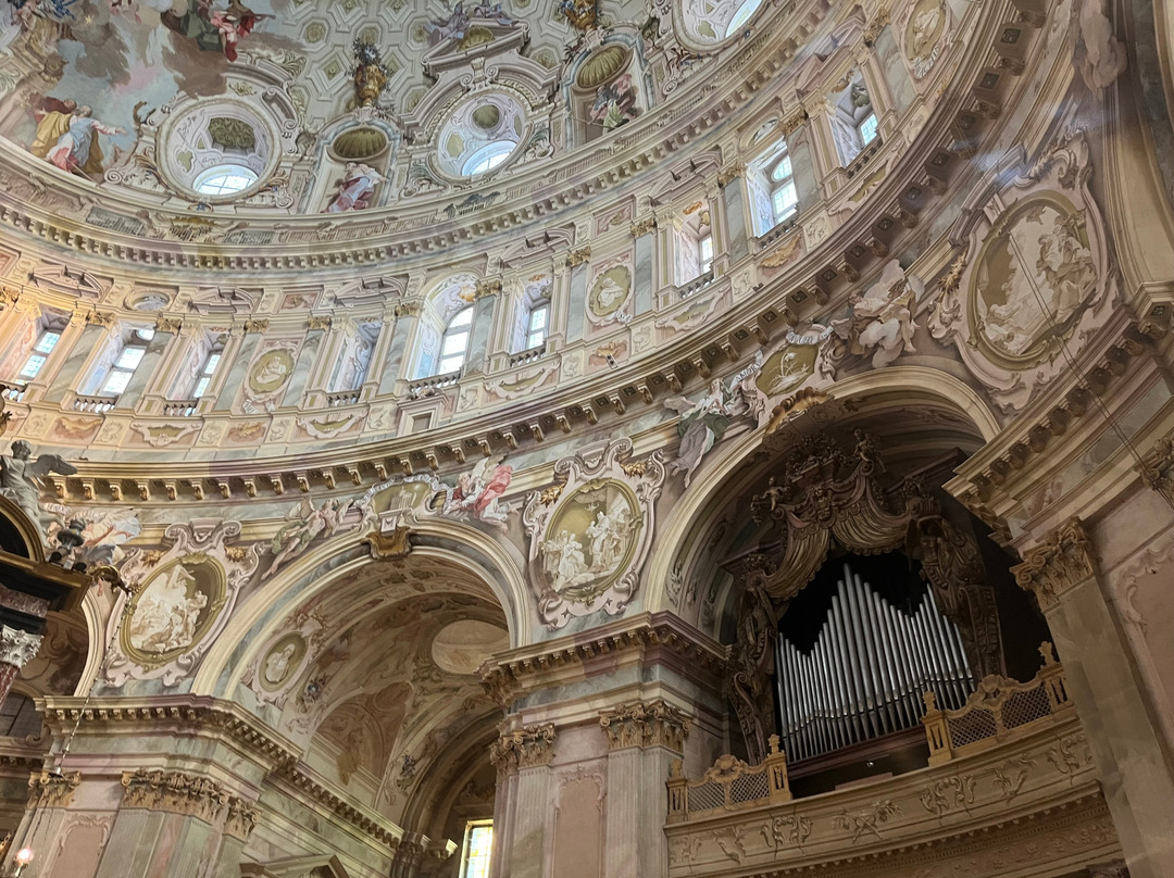 Magnificat - Salita e Visita alla Cupola del Santuario di Vicoforte景点图片