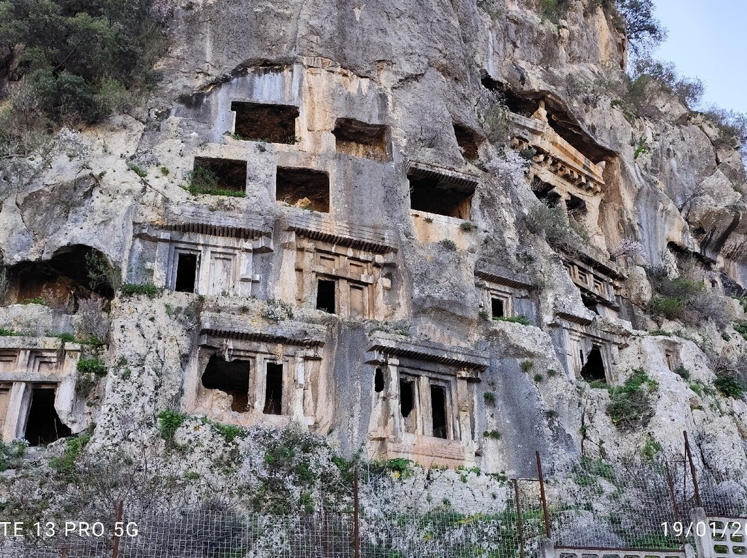 Amynthas Rock Tomb-穆拉必去景点