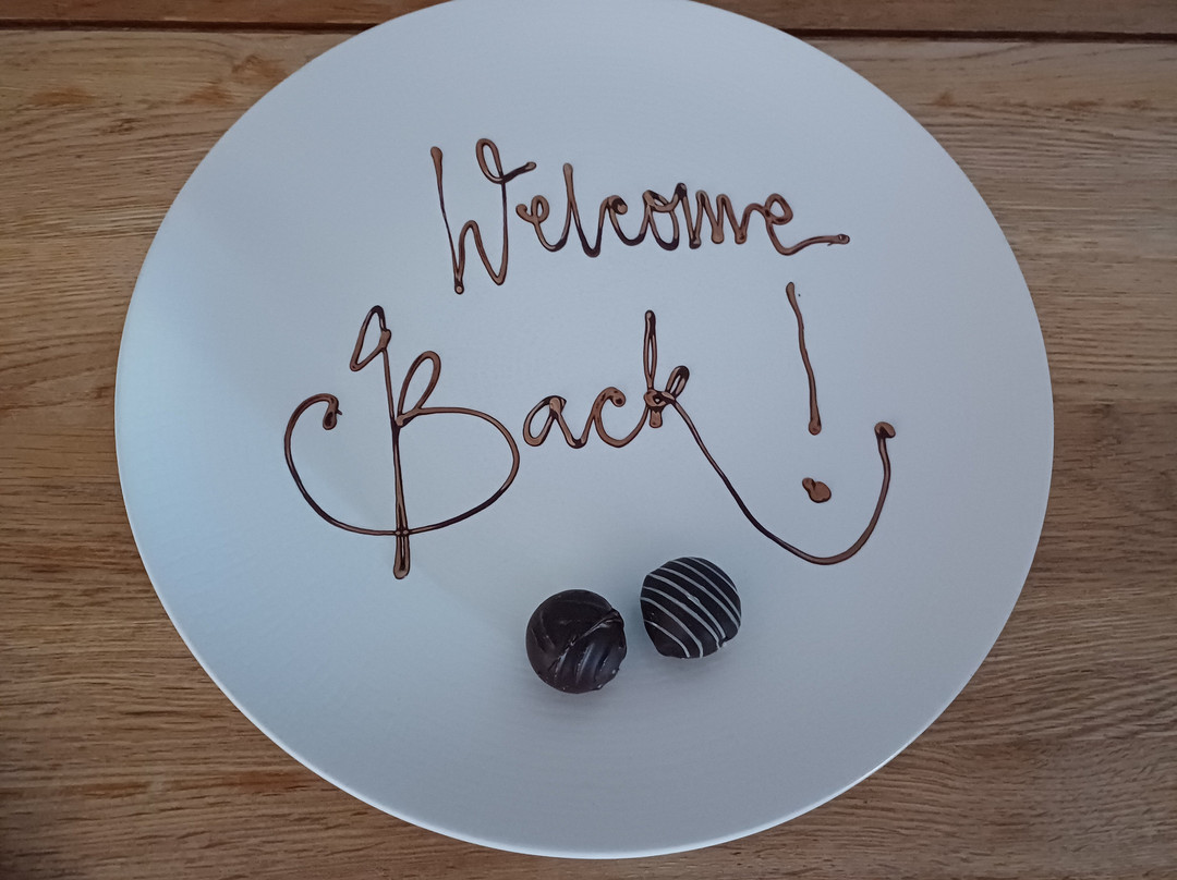 巴尔默草坪酒店主图