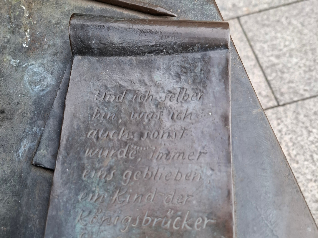 Erich Kaestner Denkmal-德累斯顿必去景点