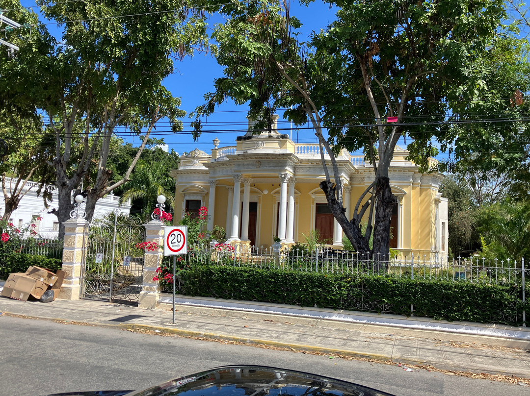 Carnavalito City Tour-梅里达必去景点