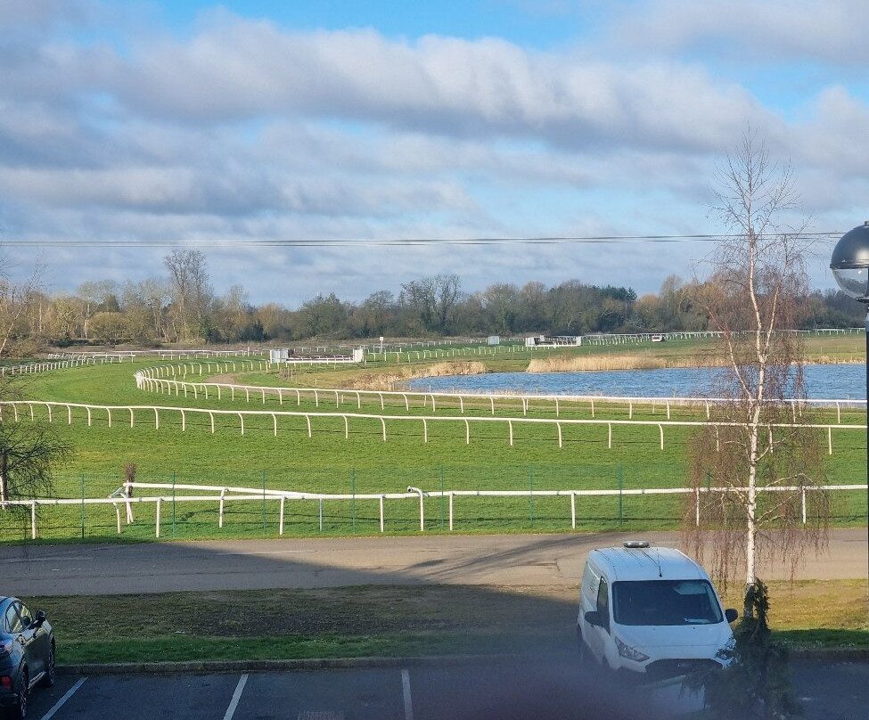 Huntingdon Racecourse景点图片