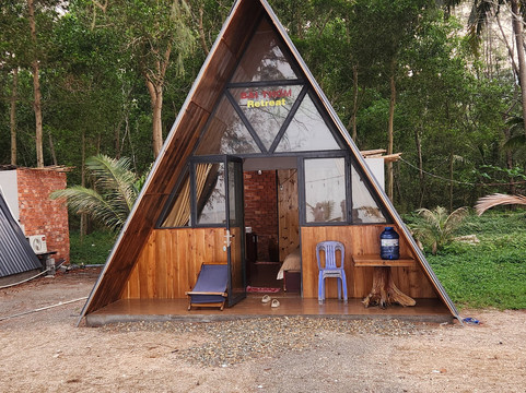Bãi Thơm Retreat