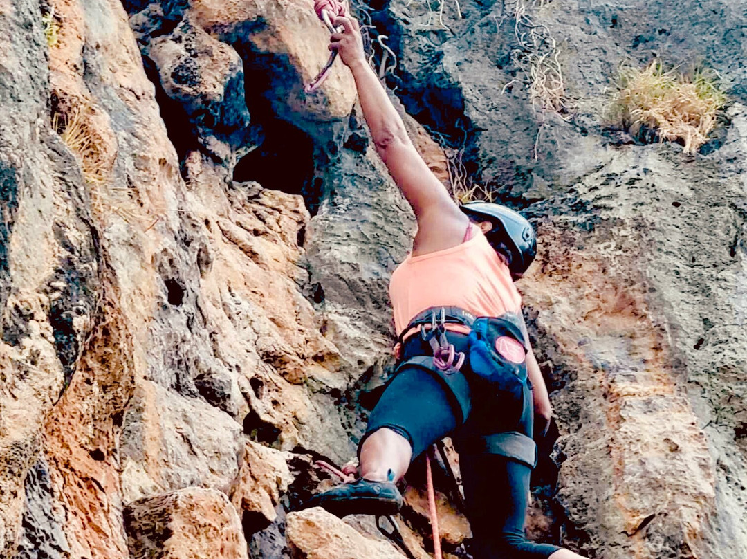 甲米攀岩-莱利海滩必去景点