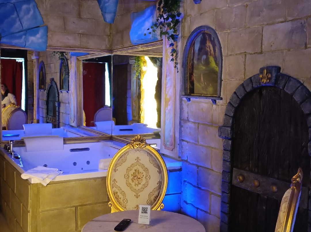 卡洛赛罗酒店主图