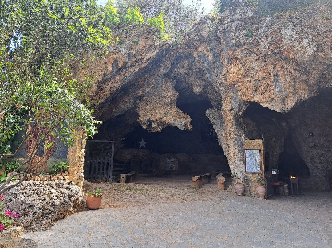 Cave of St John the Hermit-Kolymbari必去景点