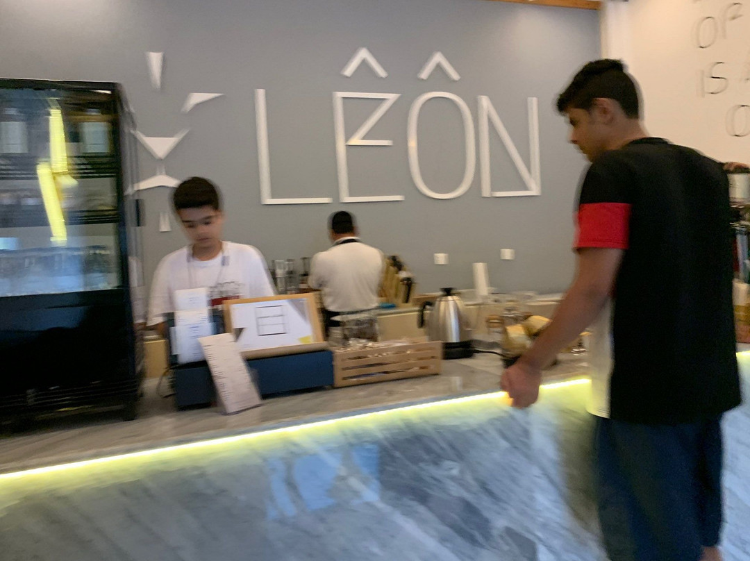 Leon Cafe