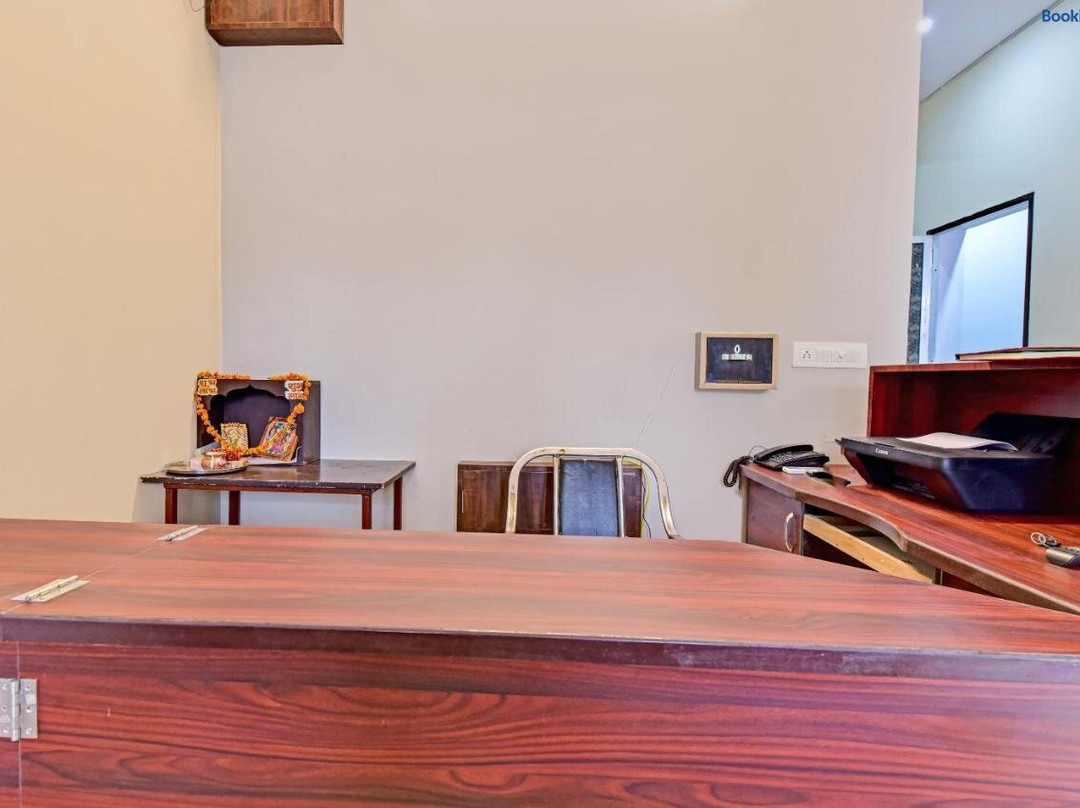 OYO 82012 Hotel Ashotara Palace主图