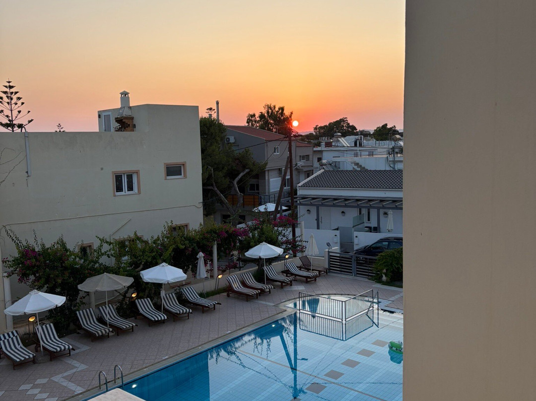 Yakinthos Hotel主图