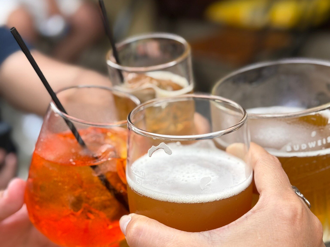 Hangover Cocktail Bar-吉诺卡斯特必去景点