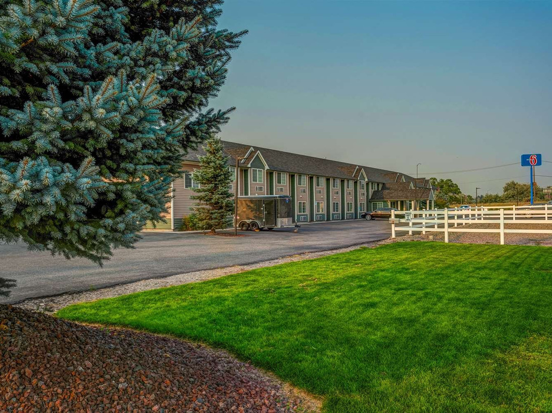 Motel 6 Idaho Falls, ID - Snake River