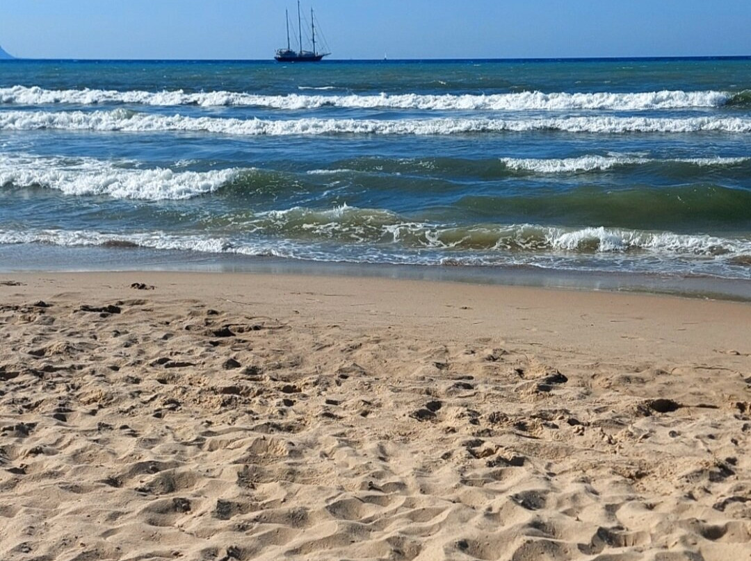 La playa di Castellammare del Golfo-戈尔福海堡必去景点