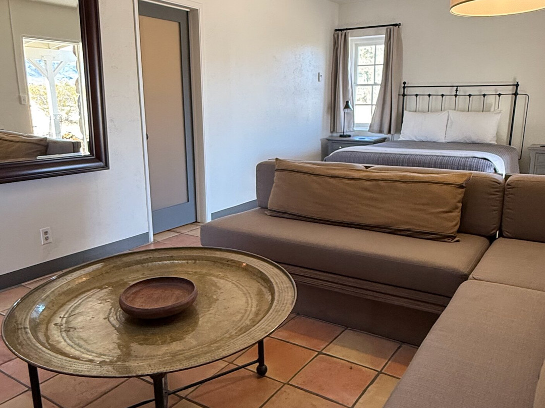 Campbell House Inn主图