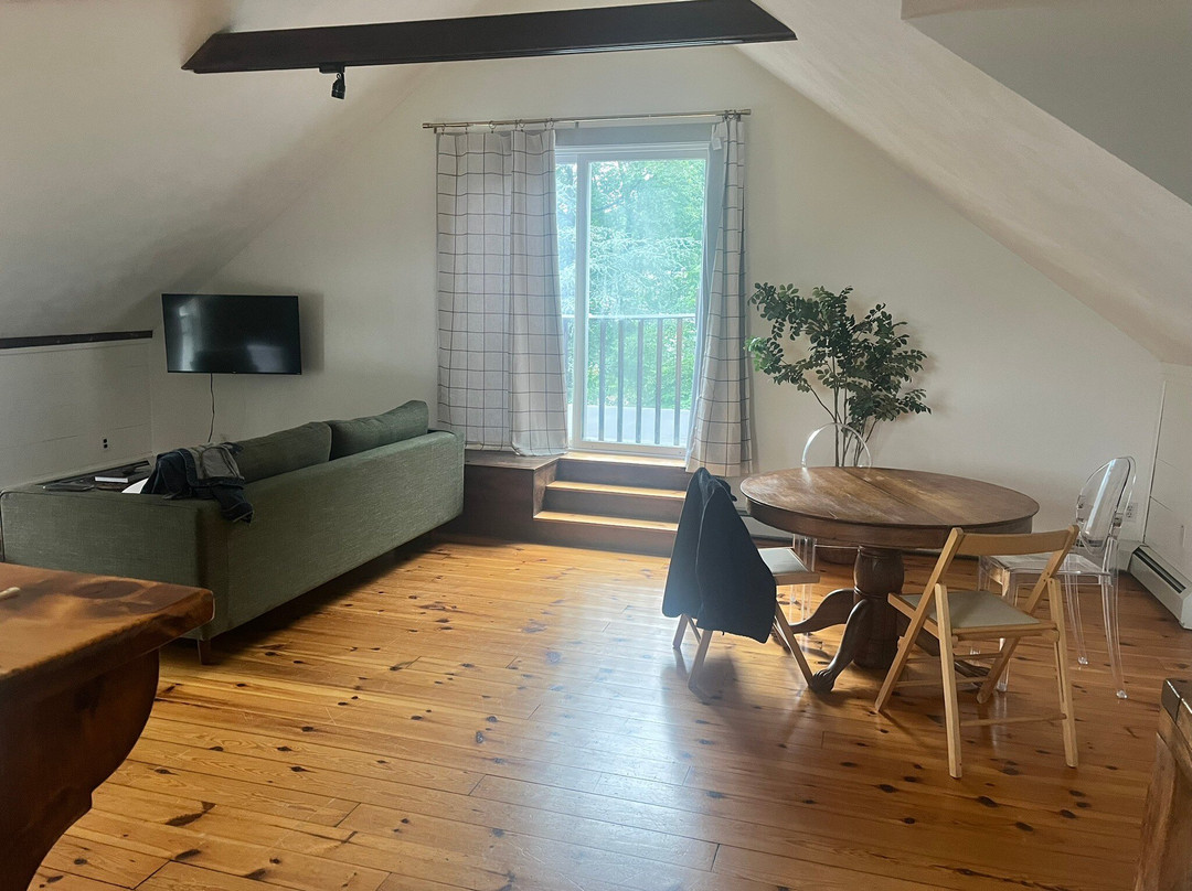 The Ipswich Inn主图