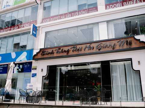 Bánh Tráng Thịt Heo Giang Mỹ - Nguyễn Cơ Thạch