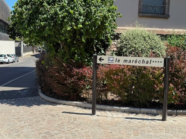 马歇尔酒店主图