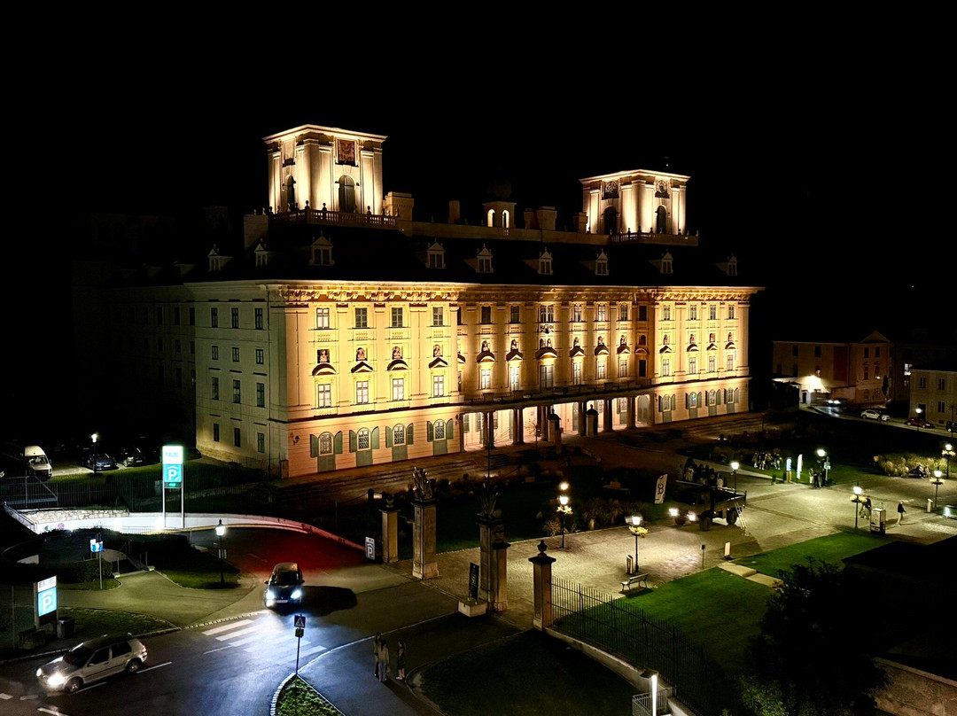 Hotel Galántha主图