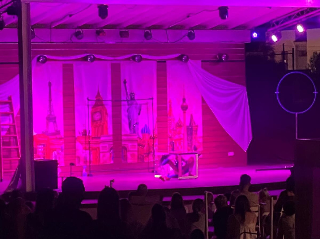 BG Tonga Tower Design Hotel & Suites主图