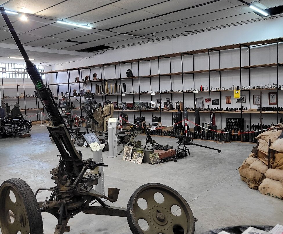 Museo Guerra Civil El Cuetu-Colloto必去景点