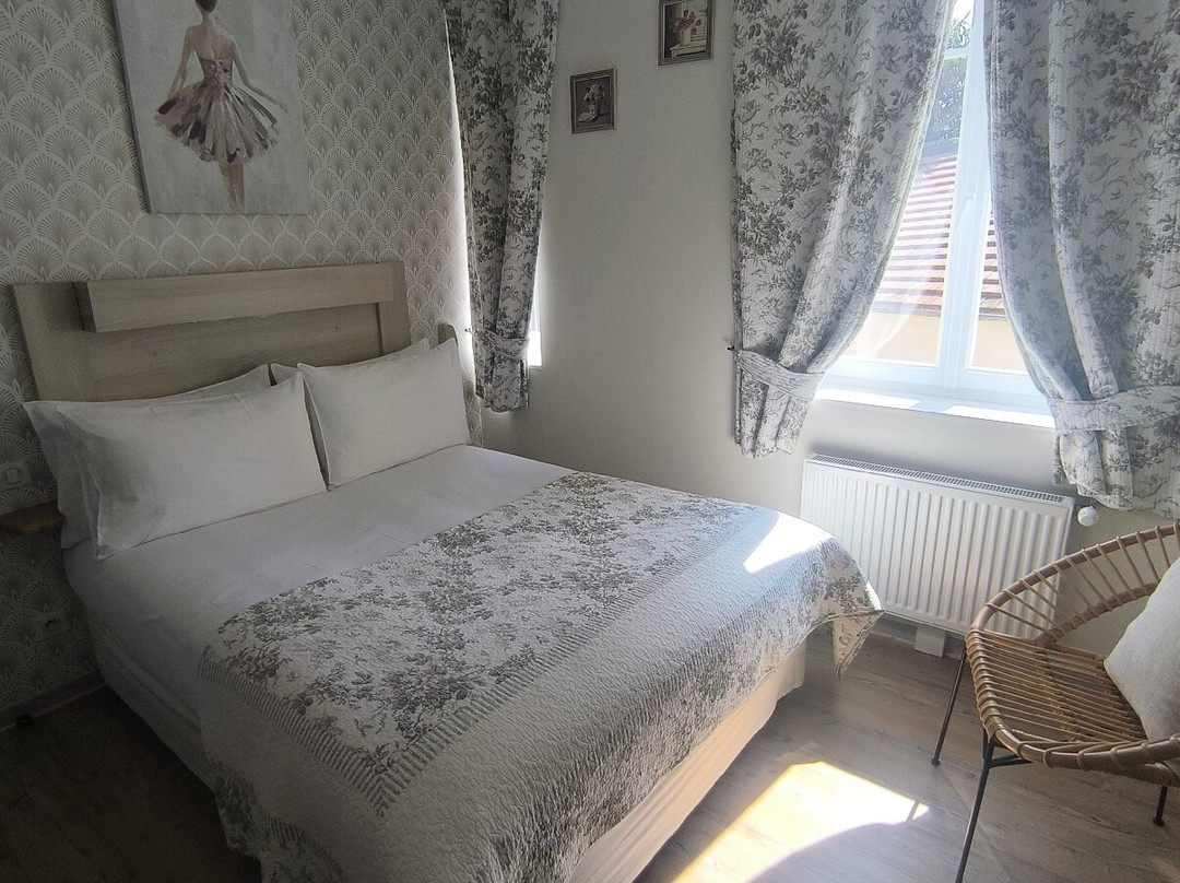 Hotel de Lion sur Mer主图