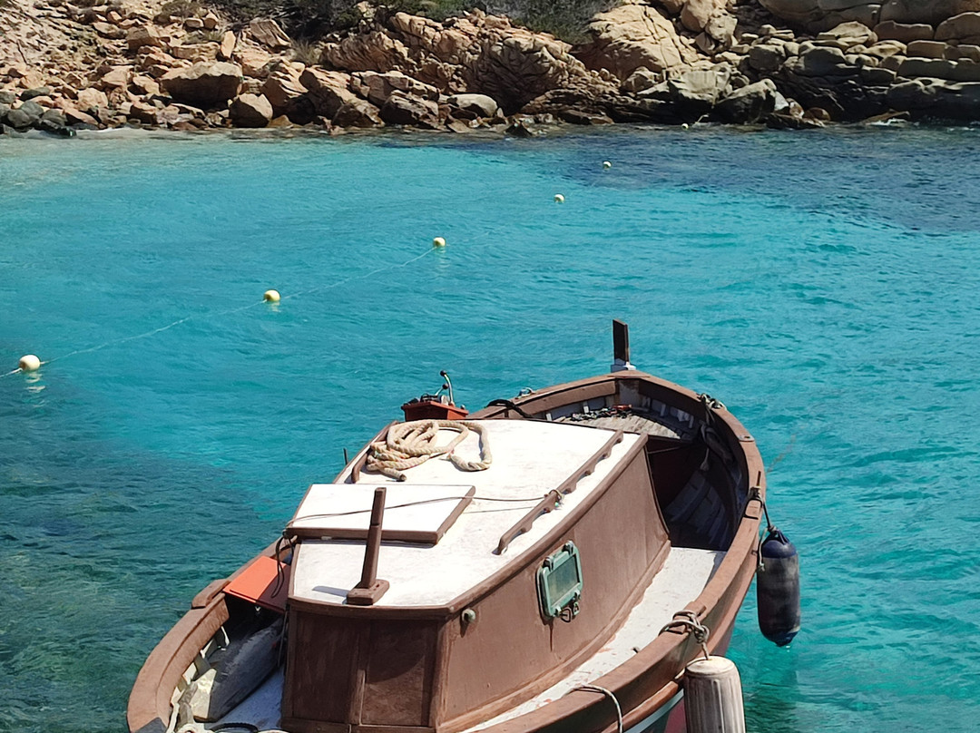 Motonave Imperatrice-La Caletta必去景点