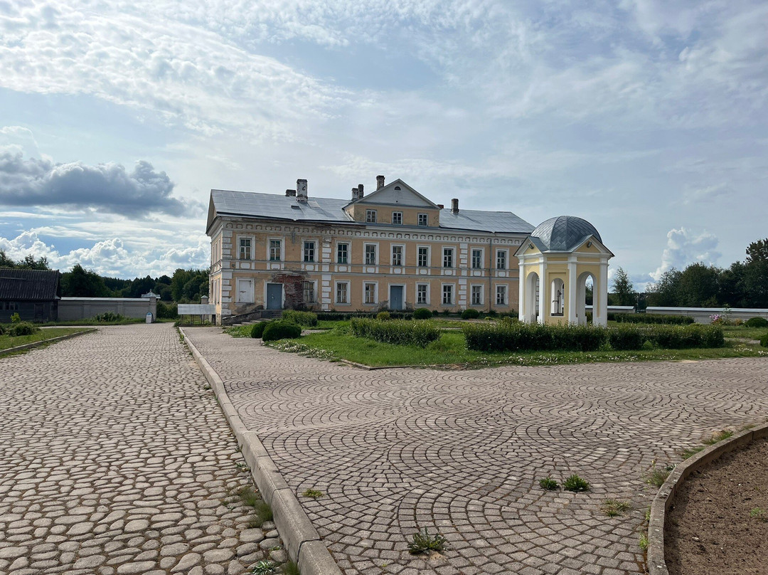 Vvedeno-Oyatskiy Monastery-Oyat必去景点