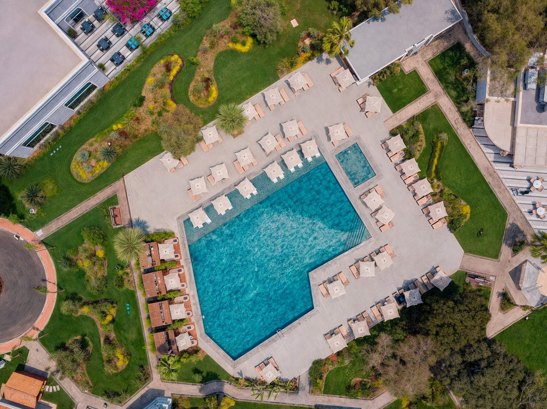 Merit Royal Gardens Hotel & Casino主图