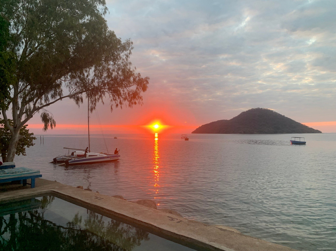 姆哥萨旅馆主图