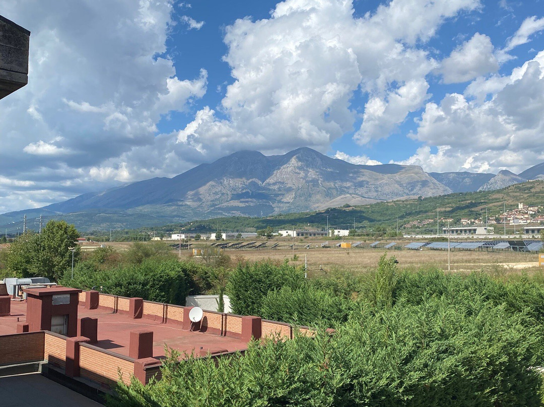 奥林匹亚酒店主图