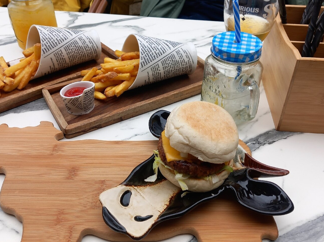 The Naughty Dog @ Lympne Castle