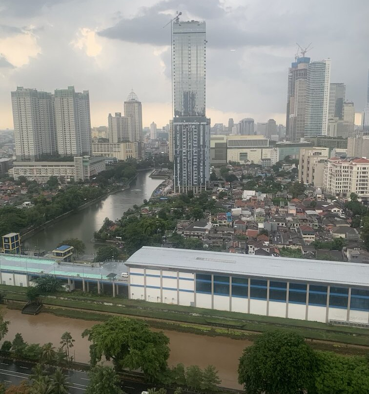 香格里拉酒店主图