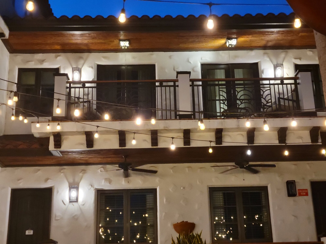 Black Dolphin Inn主图