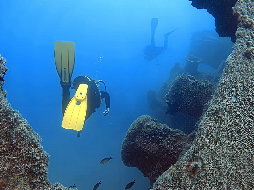 Diving 220 bar-Montepaone Lido必去景点