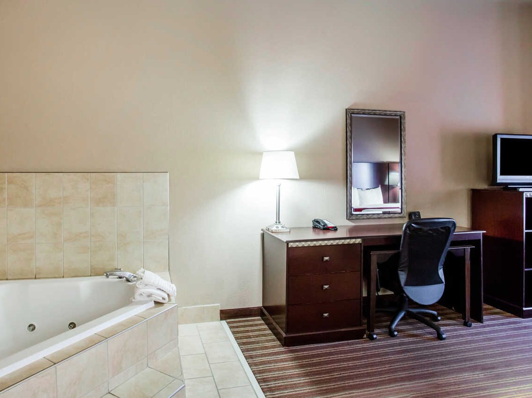 Portland Inn & Suites主图