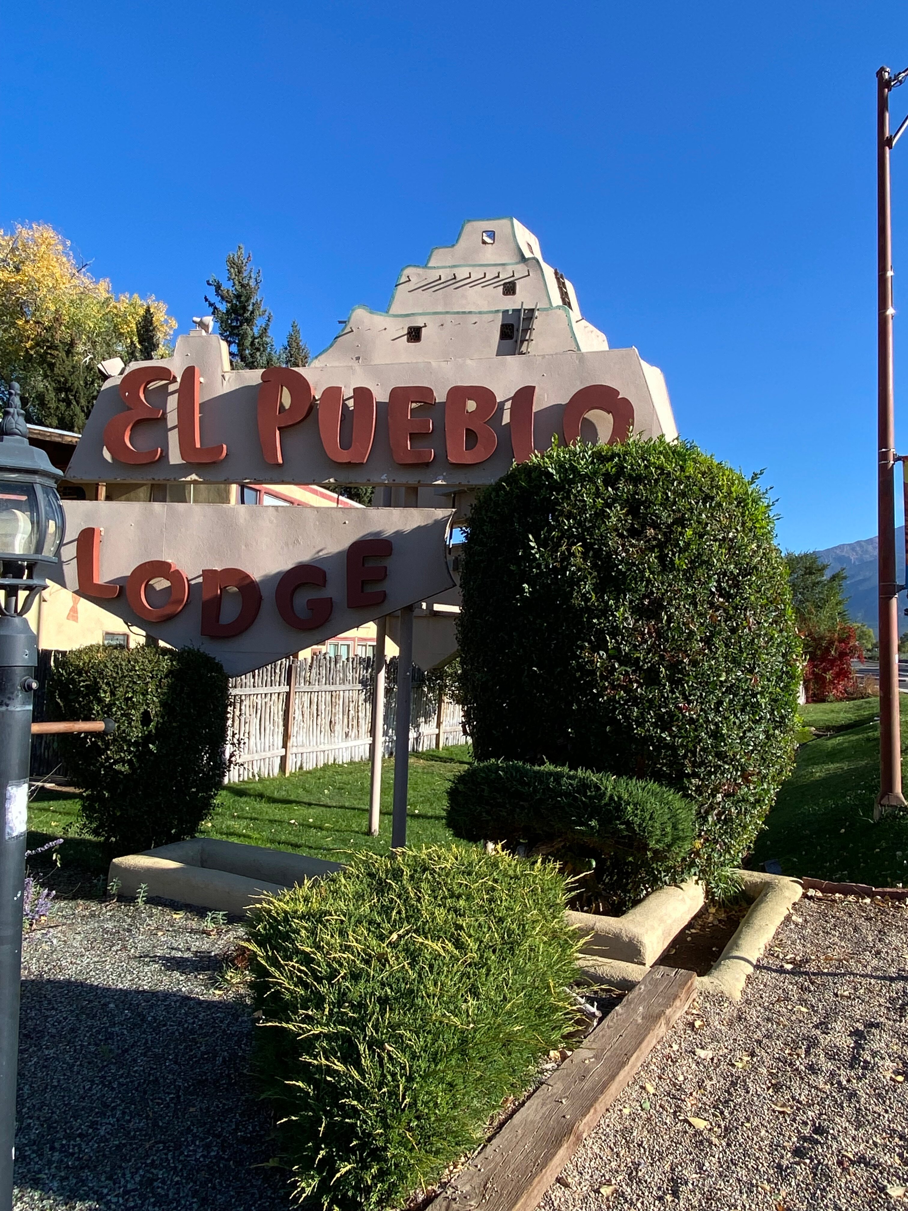 El Pueblo Lodge-官方