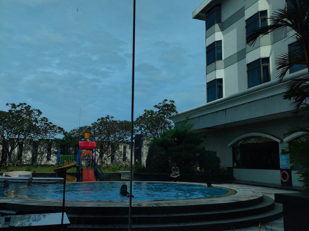 北干巴鲁加特拉大酒店主图