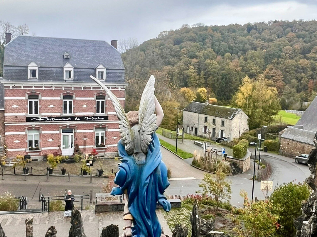 Grottes Saint Antoine-克吕佩必去景点