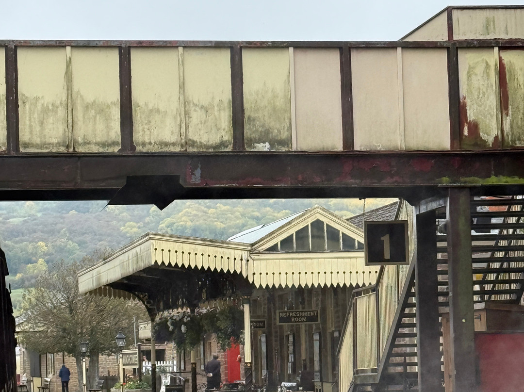 格洛斯特-沃里克铁路-切尔滕纳姆必去景点