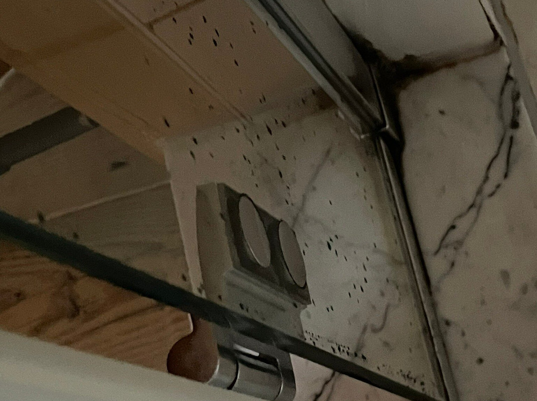 拉伊的乔治酒店主图