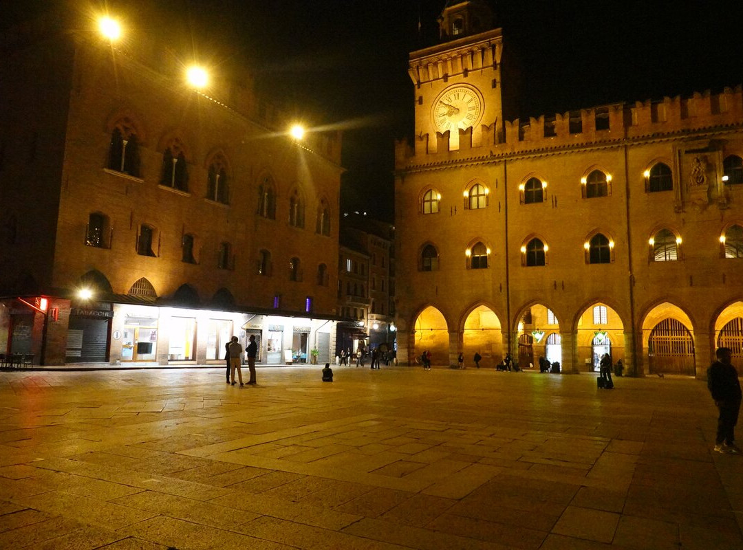 博洛尼亚主广场-博洛尼亚必去景点