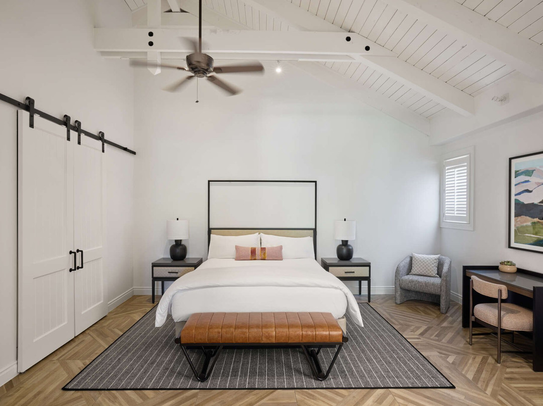 尤特维尔酒店主图