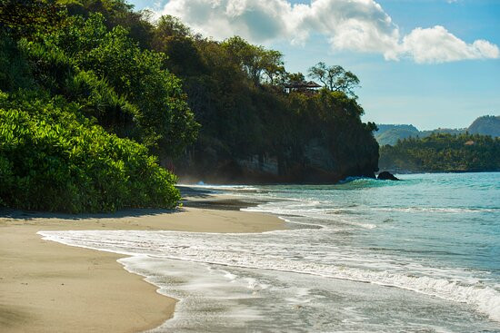 阿曼其拉度假酒店主图