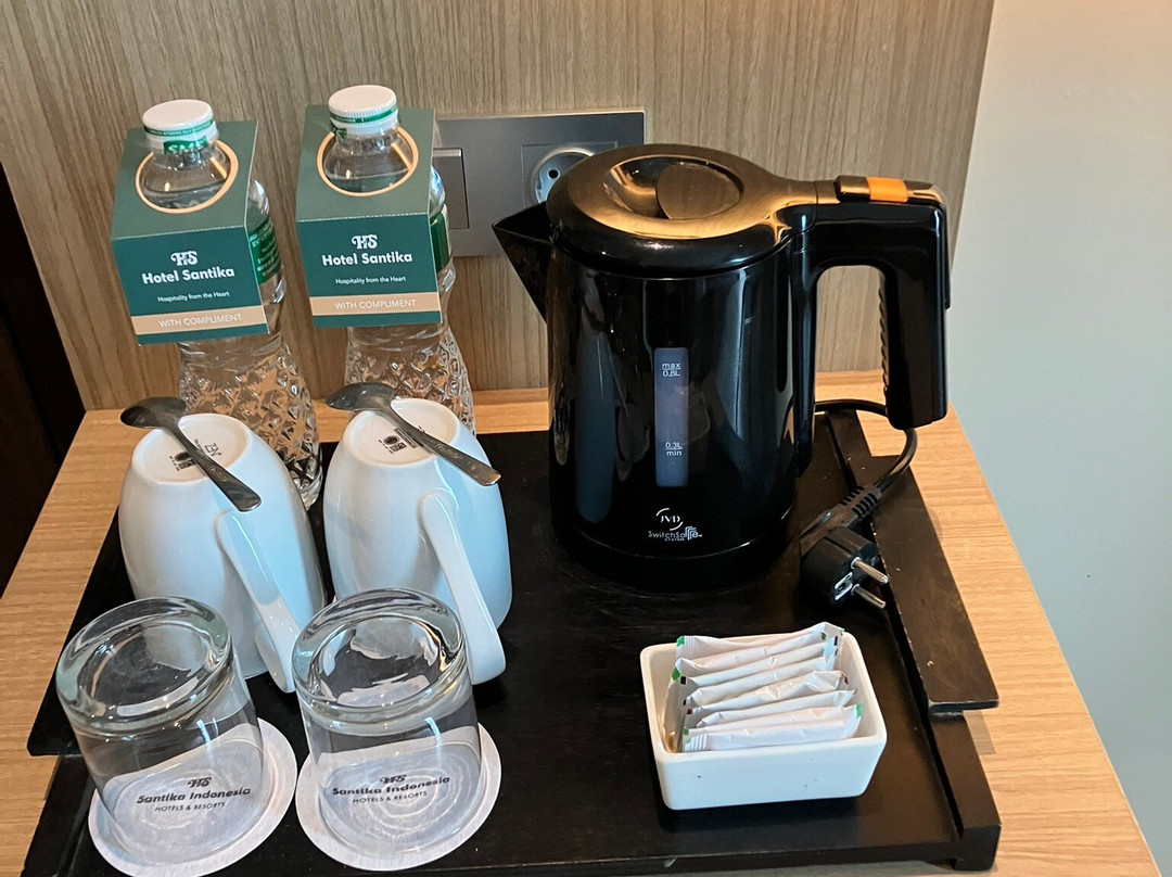 Hotel Santika Bukittinggi主图