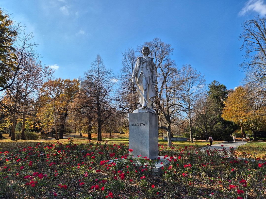 Pomník Janka Kráľa - Janko-Král-Denkmal-Karlova Ves必去景点