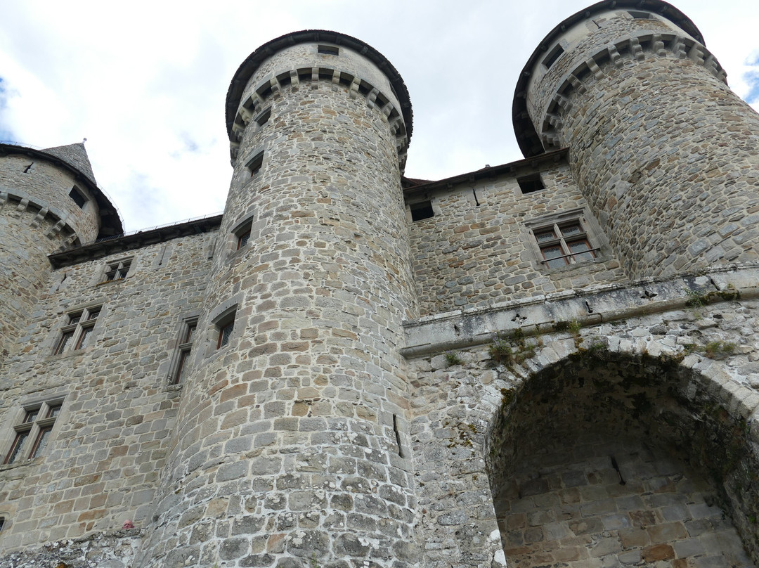 Chateau de Val-Lanobre必去景点