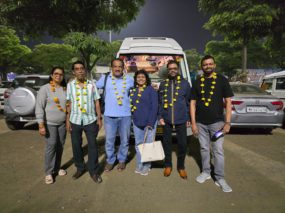 Regenta Central Hotel & Convention Centre主图