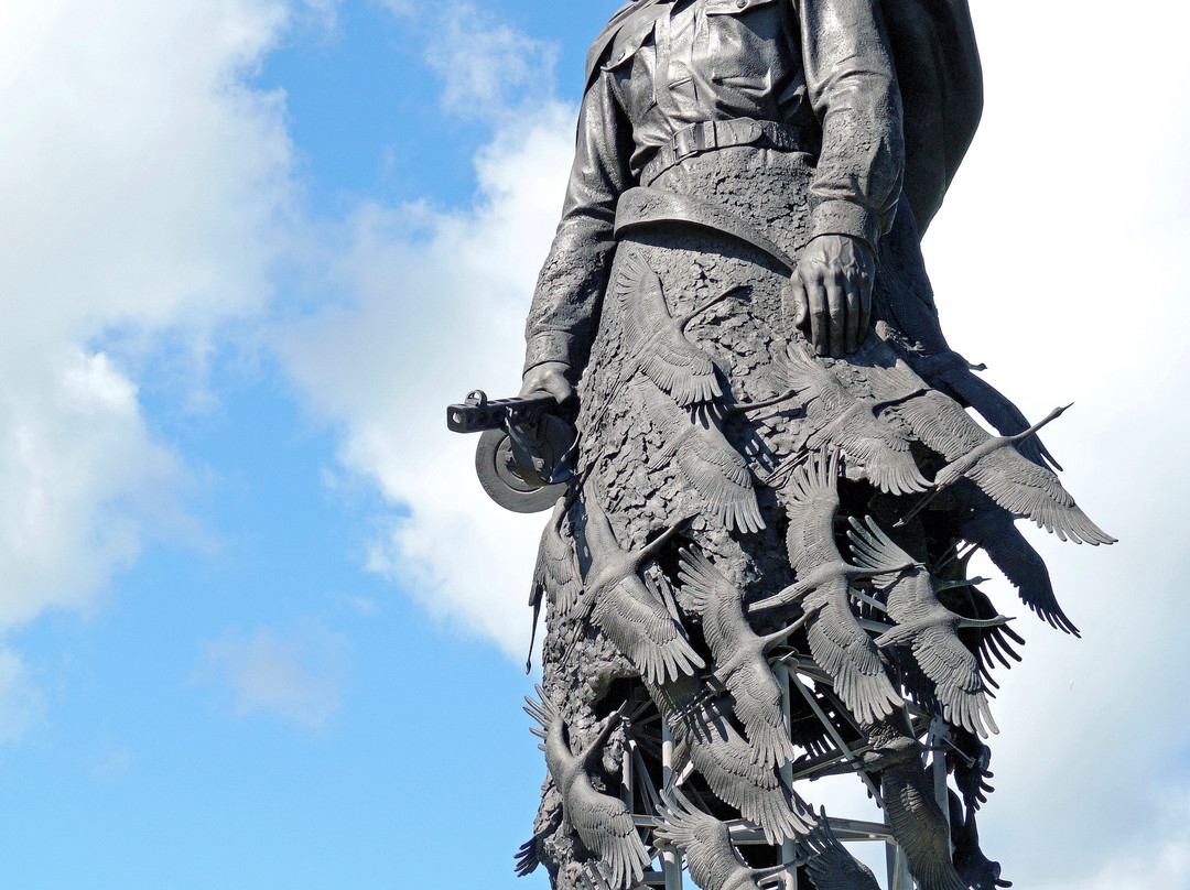 Rzhevskiy Memorial to a Soviet Soldier-Rzhev必去景点